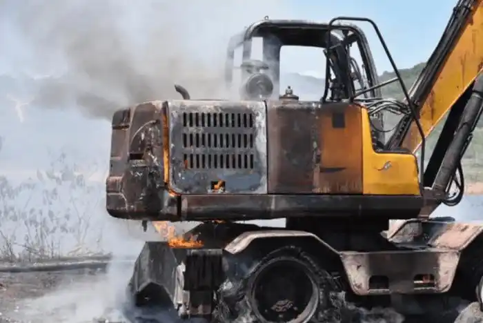 Excavator Stalling Under Load & Auto-Shutdown: